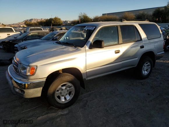 2000 Toyota 4Runner with VIN JT3GM84R7Y0062814, listed as a Copart auction lot 88539755 with 154,320 mi miles and Salvage Title. Bid and sale history available at carsss.com. Image 1.