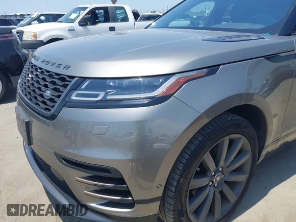 2019 Land Rover Range Rover Velar R-Dynamic SE z VIN SALYL2EX8KA784025, wystawiony jako IAAI lot #42786648 z przebiegiem 75 780 mil mil oraz . Historia ofert i sprzedaży dostępna na DreamBid. Obrazek 6.