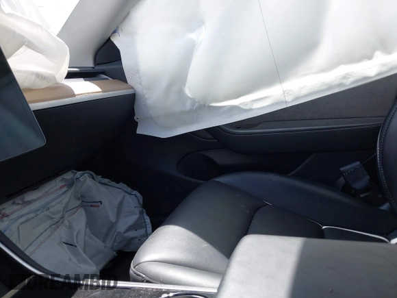 2018 Tesla Model 3 Long Range Battery with VIN 5YJ3E1EA3JF163654, listed as a IAAI auction lot 42193809 with Not Provided miles and . Bid and sale history available at DreamBid. Image 5.