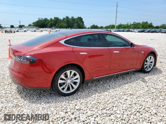 2014 Tesla Model S 60 with VIN 5YJSA1H18EFP38582, listed as a Copart auction lot 56581735 with 69,106 mi miles and Salvage title. Bid and sale history available at DreamBid. Image 3.