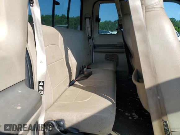 2000 Ford F-250 XL with VIN 1FTNX21F3YEB32295, listed as a Copart auction lot 60867745 with 329,194 mi miles and Salvage title. Bid and sale history available at DreamBid. Image 10.