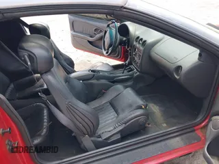 1995 Pontiac Firebird Formula z VIN 2G2FV22P8S2255664, wystawiony jako IAAI lot #42580637 z przebiegiem 148 677 mil mil oraz . Historia ofert i sprzedaży dostępna na DreamBid. Obrazek 5.