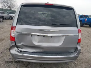 2014 Chrysler Town & Country Touring with VIN 2C4RC1BG7ER365013, listed as a IAAI auction lot 42028026 with 178,075 mi miles. Bid and sale history available at carsss.com. Image 6.