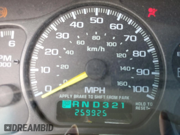 1999 GMC New Sierra 1500 SLE with VIN 2GTEC19T7X1523238, listed as a Copart auction lot 52725825 with 259,925 mi miles and Salvage Title. Bid and sale history available at carsss.com. Image 9.