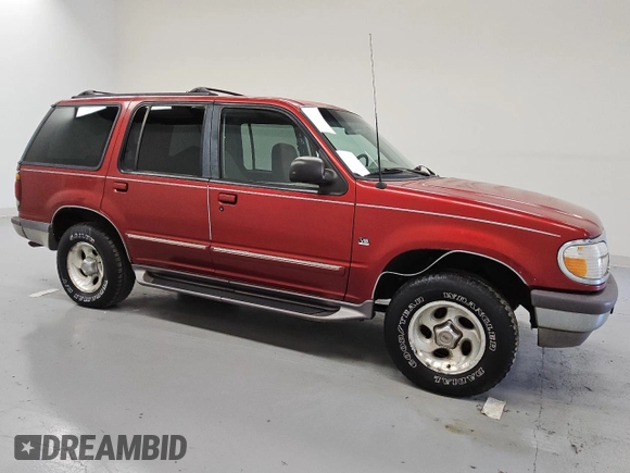 1997 Ford Explorer XLT z VIN 1FMDU35P6VUC58385, wystawiony jako Copart lot #65757615 z przebiegiem 226 351 mil mil oraz Czysty tytuł • Clean title. Historia ofert i sprzedaży dostępna na DreamBid. Obrazek 4.
