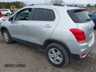 2019 Chevrolet Trax LT with VIN KL7CJPSB3KB781294, listed as a IAAI auction lot 41936296 with 18,024 mi miles. Bid and sale history available at carsss.com. Image 3.