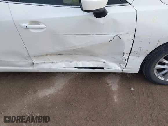 2014 Mazda 3 i Touring with VIN JM1BM1V73E1148704, listed as a IAAI auction lot 41827100 with 52,190 mi miles and . Bid and sale history available at DreamBid. Image 6.