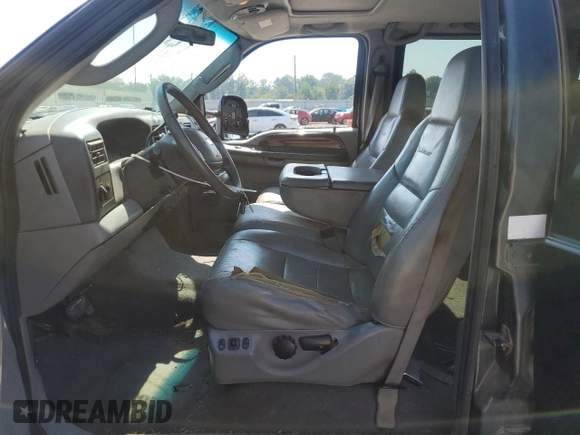 2004 Ford F-250 XL with VIN 1FTNW21P24EC97664, listed as a Copart auction lot 62030175 with 222,855 mi miles and Salvage title. Bid and sale history available at DreamBid. Image 7.