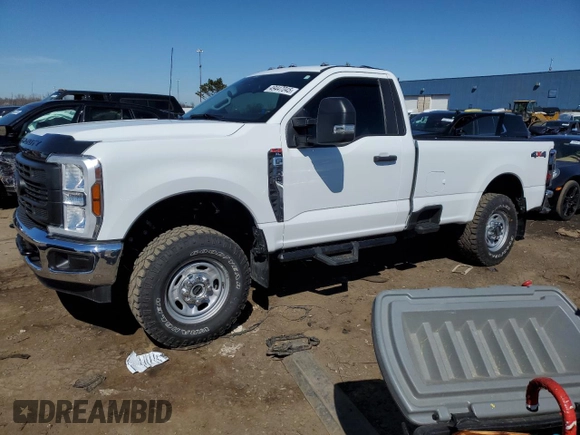 2024 Ford F-250 XL z VIN 1FTBF2BA3RED44401, wystawiony jako Copart lot #49447045 z przebiegiem 8 370 mil mil oraz Szkoda całkowita • Salvage title. Historia ofert i sprzedaży dostępna na DreamBid. Obrazek 1.