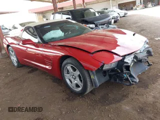 1998 Chevrolet Corvette with VIN 1G1YY32G8W5130250, listed as a IAAI auction lot 41881653 with 19,800 mi miles. Bid and sale history available at carsss.com. Image 1.