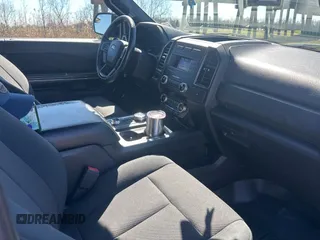 2019 Ford Expedition XL z VIN 1FMJU1GT1KEA12447, wystawiony jako Copart lot #47216725 z przebiegiem 93 974 mil mil oraz Czysty tytuł • Clean title. Historia ofert i sprzedaży dostępna na DreamBid. Obrazek 5.
