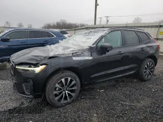 2025 Volvo XC60 Core z VIN YV4M12RJ5S1016307, wystawiony jako Copart lot #47928055 z przebiegiem 16 mil mil oraz Szkoda całkowita • Salvage title. Historia ofert i sprzedaży dostępna na DreamBid. Obrazek 1.