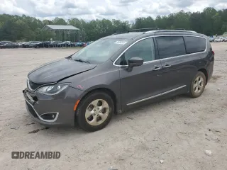 2017 Chrysler Pacifica Touring L Plus z VIN 2C4RC1EG9HR736088, wystawiony jako Copart lot #54336365 z przebiegiem 144 698 mil mil oraz Szkoda całkowita • Salvage title. Historia ofert i sprzedaży dostępna na DreamBid. Obrazek 1.