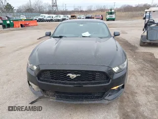 2015 Ford Mustang EcoBoost z VIN 1FA6P8TH5F5342079, wystawiony jako IAAI lot #41902469 z przebiegiem 145 395 mil mil oraz . Historia ofert i sprzedaży dostępna na DreamBid. Obrazek 13.