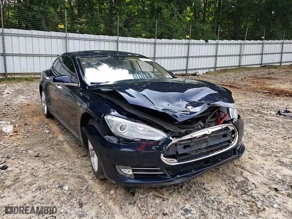 2015 Tesla Model S 85 kWh Battery with VIN 5YJSA1S17FFP74130, listed as a Copart auction lot 58516593 with 116,631 mi miles. Bid and sale history available at carsss.com. Image 11.