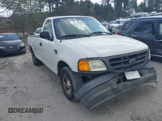 2004 Ford F-150 XL с VIN 2FTRF17W24CA02353, выставлен на аукционе IAAI как лот 41935141 с пробегом 306 280 миль миль и . История ставок и продаж доступна на DreamBid. Изображение 1.