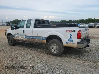 2013 Ford F-250 XL with VIN 1FT7X2B62DEA74472, listed as a Copart auction lot 57628995 with 224,256 mi miles and Salvage title. Bid and sale history available at DreamBid. Image 2.