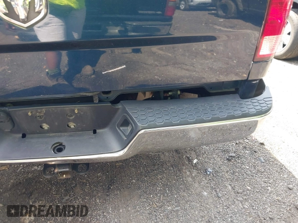 2021 Ram 1500 Tradesman z VIN 3C6RR6KG3MG713414, wystawiony jako IAAI lot #42115083 z przebiegiem 116 938 mil mil oraz . Historia ofert i sprzedaży dostępna na DreamBid. Obrazek 6.