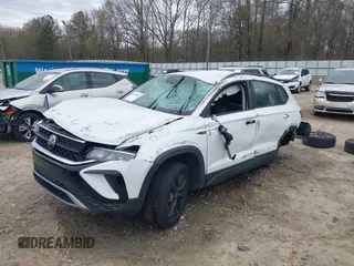 2023 Volkswagen Taos S с VIN 3VVDX7B26PM338533, выставлен на аукционе IAAI как лот 41850012 с пробегом 27 259 миль миль и . История ставок и продаж доступна на DreamBid. Изображение 6.