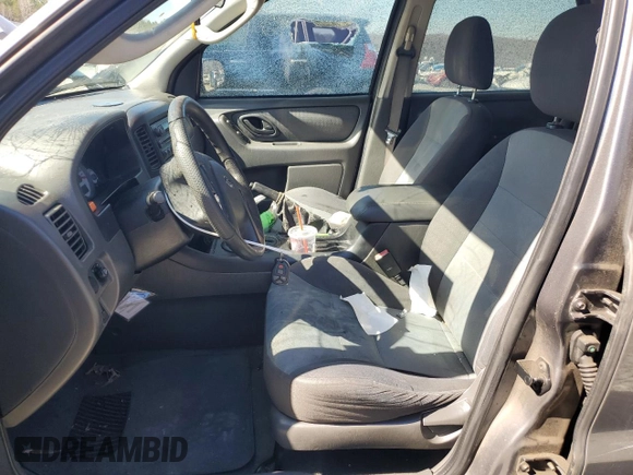 2005 Ford Escape XLS Value с VIN 1FMYU92Z75KB68457, выставлен на аукционе Copart как лот 46427005 с пробегом 144 278 миль миль и Списание • Salvage title. История ставок и продаж доступна на DreamBid. Изображение 7.