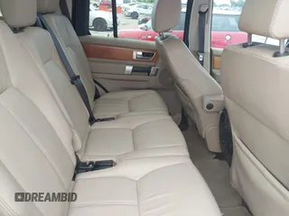 2010 Land Rover LR4 Lux z VIN SALAK2D40AA527077, wystawiony jako IAAI lot #42442435 z przebiegiem 185 194 mil mil oraz . Historia ofert i sprzedaży dostępna na DreamBid. Obrazek 8.