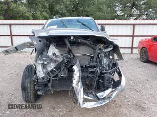 2024 Ram 2500 Big Horn z VIN 3C6UR5DL8RG343566, wystawiony jako IAAI lot #42526456 z przebiegiem Nie podano mil oraz . Historia ofert i sprzedaży dostępna na DreamBid. Obrazek 13.