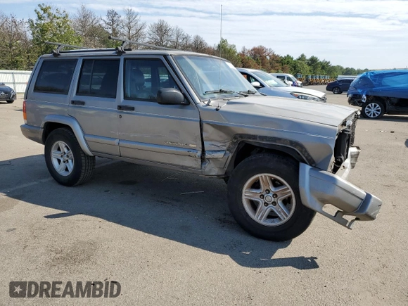 2000 Jeep Cherokee Limited with VIN 1J4FF68S4YL260990, listed as a Copart auction lot 70560674 with 265,934 mi miles and Non Repairable. Bid and sale history available at carsss.com. Image 4.