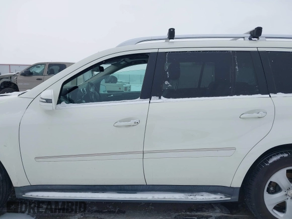 2012 Mercedes-Benz GL-Class GL 450 with VIN 4JGBF7BE1CA778228, listed as a IAAI auction lot 41600173 with 115,605 mi miles. Bid and sale history available at carsss.com. Image 15.