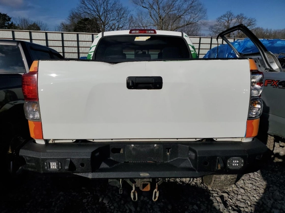 2011 Toyota Tundra 4WD Truck with VIN 5TFDW5F13BX191548, listed as a Copart auction lot 44653865 with 193,260 mi miles and Salvage Title. Bid and sale history available at carsss.com. Image 6.