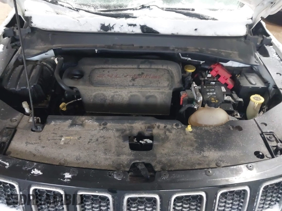 2020 Jeep Compass Latitude with VIN 3C4NJDBB3LT138454, listed as a IAAI auction lot 41614631 with 82,079 mi miles and . Bid and sale history available at DreamBid. Image 10.