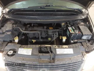 2003 Chrysler Town & Country Limited with VIN 2C8GP64L23R252570, listed as a IAAI auction lot 41940529 with 105,780 mi miles. Bid and sale history available at carsss.com. Image 10.