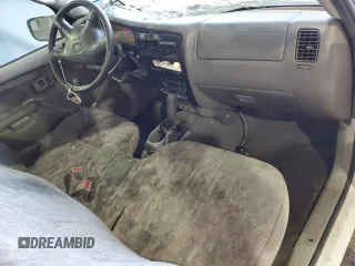 2004 Toyota Tacoma with VIN 5TENL42N54Z412126, listed as a Copart auction lot 59111655 with 252,441 mi miles and Salvage title. Bid and sale history available at DreamBid. Image 8.