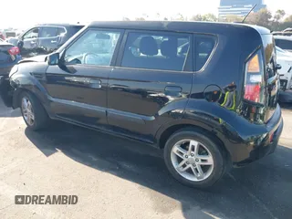 2010 Kia Soul + with VIN KNDJT2A26A7140621, listed as a IAAI auction lot 42001647 with 52,780 mi miles. Bid and sale history available at carsss.com. Image 14.