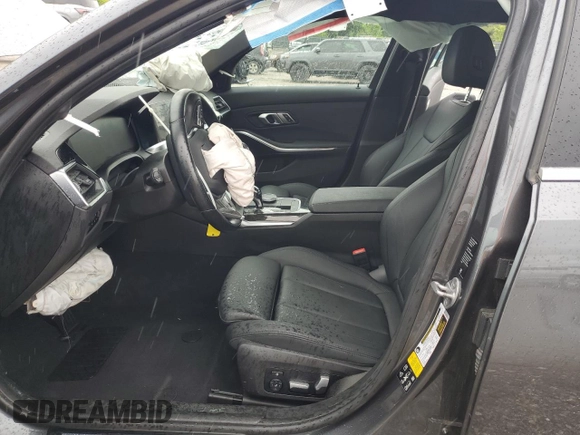 2021 BMW 3 Series 330i xDrive z VIN 3MW5R7J01M8B91830, wystawiony jako Copart lot #58572595 z przebiegiem Nie podano mil oraz Szkoda całkowita • Salvage title. Historia ofert i sprzedaży dostępna na DreamBid. Obrazek 7.