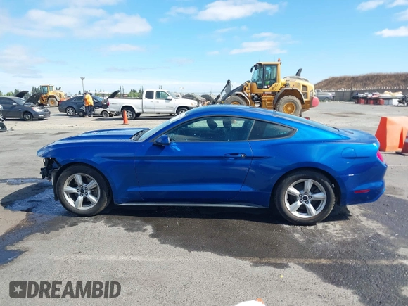 2017 Ford Mustang V6 z VIN 1FA6P8AM1H5323841, wystawiony jako IAAI lot #42770240 z przebiegiem 201 012 mil mil oraz . Historia ofert i sprzedaży dostępna na DreamBid. Obrazek 15.