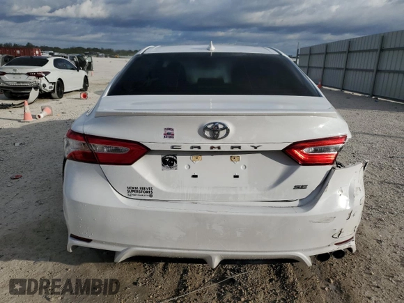 2020 Toyota Camry SE z VIN 4T1G11AK7LU985634, wystawiony jako Copart lot #44542155 z przebiegiem 54 494 mil mil oraz Nie do naprawy • Non repairable. Historia ofert i sprzedaży dostępna na DreamBid. Obrazek 6.
