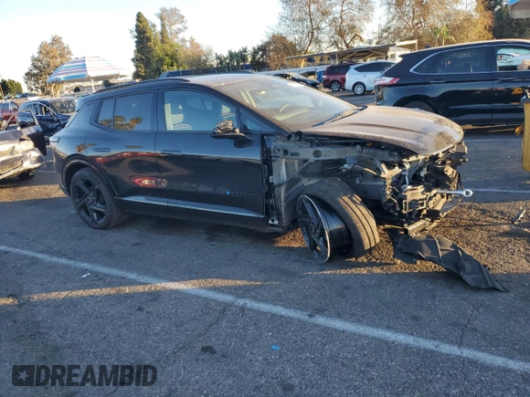 2024 Chevrolet Equinox EV RS z VIN 3GN7DNRP1RS224360, wystawiony jako Copart lot #88351525 z przebiegiem 3 821 mil mil oraz Szkoda całkowita • Salvage title. Historia ofert i sprzedaży dostępna na DreamBid. Obrazek 4.