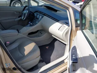 2010 Toyota Prius II with VIN JTDKN3DU2A1088232, listed as a IAAI auction lot 42022052 with 200,864 mi miles. Bid and sale history available at carsss.com. Image 5.