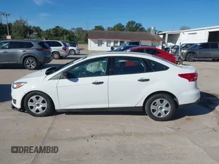2018 Ford Focus S with VIN 1FADP3E2XJL270495, listed as a IAAI auction lot 41172305 with 47,197 mi miles. Bid and sale history available at carsss.com. Image 15.
