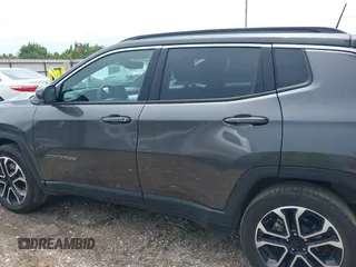 2024 Jeep Compass Limited z VIN 3C4NJDCN4RT608573, wystawiony jako IAAI lot #42510349 z przebiegiem 30 391 mil mil oraz . Historia ofert i sprzedaży dostępna na DreamBid. Obrazek 15.