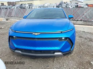 2024 Chevrolet Equinox EV LT z VIN 3GN7DLRP9RS289221, wystawiony jako IAAI lot #41995446 z przebiegiem 4109 mil mil oraz . Historia ofert i sprzedaży dostępna na DreamBid. Obrazek 13.