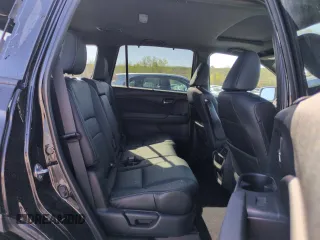 2020 Honda Passport EX-L z VIN 5FNYF8H54LB012271, wystawiony jako Copart lot #54915205 z przebiegiem 48 928 mil mil oraz Szkoda całkowita • Salvage title. Historia ofert i sprzedaży dostępna na DreamBid. Obrazek 11.