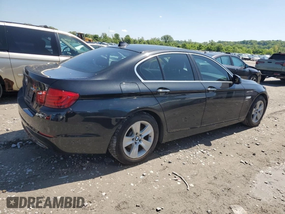 2012 BMW 5 Series 528i xDrive z VIN WBAXH5C56CDW10734, wystawiony jako Copart lot #56601805 z przebiegiem 162 016 mil mil oraz Czysty tytuł • Clean title. Historia ofert i sprzedaży dostępna na DreamBid. Obrazek 3.