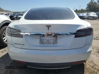 2013 Tesla Model S with VIN 5YJSA1CGXDFP03603, listed as a Copart auction lot 49352135 with 129,203 mi miles and Salvage title. Bid and sale history available at DreamBid. Image 6.