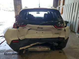 2019 Jeep Cherokee Latitude Plus with VIN 1C4PJLLB9KD247457, listed as a Copart auction lot 59538825 with 91,801 mi miles and Salvage title. Bid and sale history available at DreamBid. Image 6.