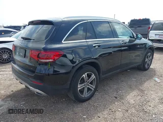 2021 Mercedes-Benz GLC 300 with VIN W1N0G8DB7MF978724, listed as a IAAI auction lot 41923957 with 33,434 mi miles and . Bid and sale history available at DreamBid. Image 4.