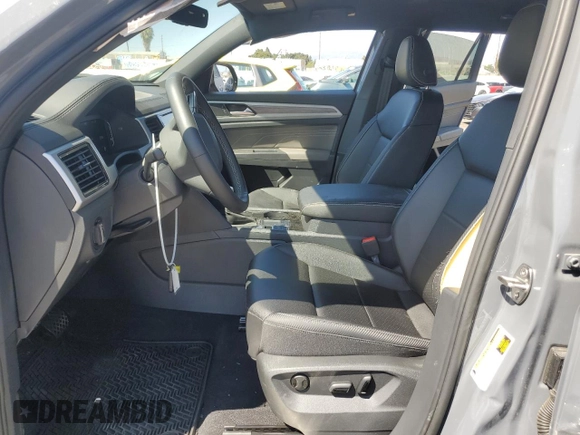 2023 Volkswagen Atlas SE with VIN 1V2WC2CA3PC226946, listed as a Copart auction lot 70226934 with 11,529 mi miles and Salvage title. Bid and sale history available at DreamBid. Image 7.