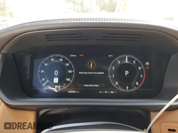 2019 Land Rover Discovery HSE Luxury with VIN SALRT2RV2K2401672, listed as a Copart auction lot 52641324 with 29,436 mi miles. Bid and sale history available at carsss.com. Image 9.