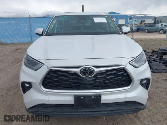 2022 Toyota Highlander XLE with VIN 5TDGZRBHXNS234405, listed as a IAAI auction lot 42045237 with 49,875 mi miles and . Bid and sale history available at DreamBid. Image 13.