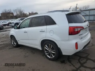 2014 Kia Sorento SX Limited z VIN 5XYKWDA79EG451665, wystawiony jako Copart lot #45566955 z przebiegiem 116 993 mil mil oraz Szkoda całkowita • Salvage title. Historia ofert i sprzedaży dostępna na DreamBid. Obrazek 2.